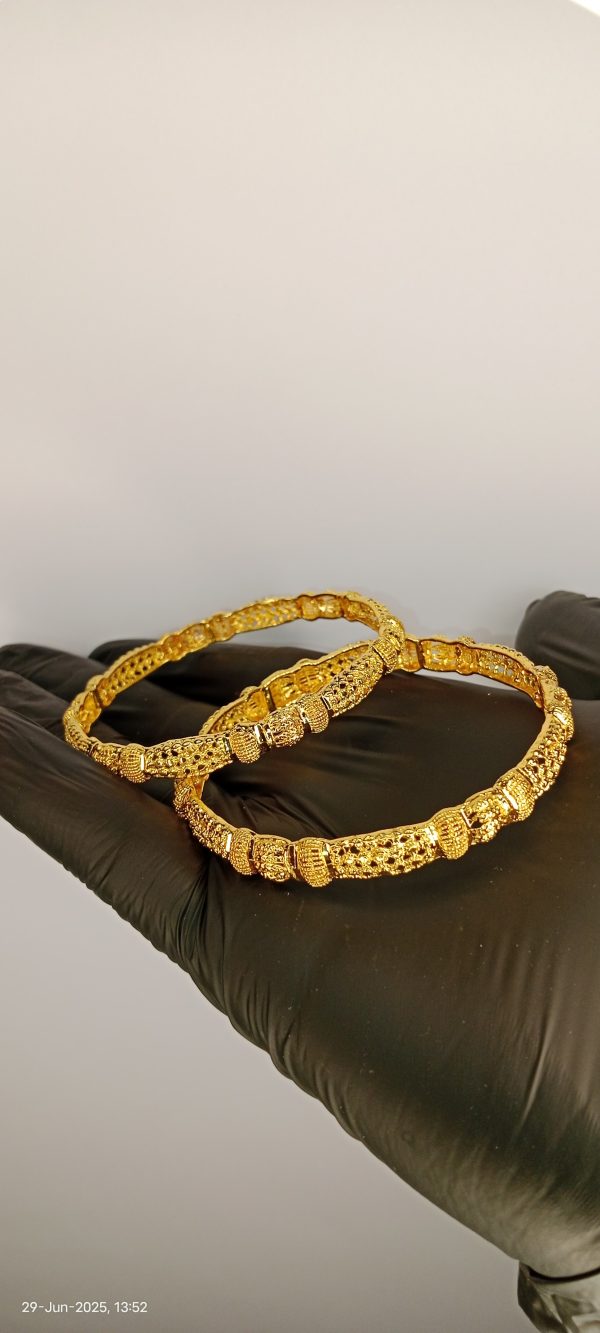 Luxurious Gold Plated Bangle Set For Girls And Women – Pair Of Gold Plated Bangle Set – 2.5inch Without Box – Gold Plated – For Special Occasion And Wedding