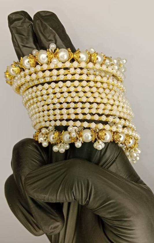 Luxurious White Pearl Bangles For Ladies And Girls – 2 Pearl Bangles And 12 Churiyan